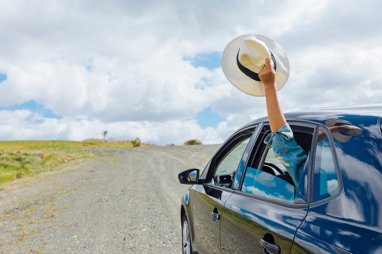 一人旅でのワーケーションに必要な国際運転免許は？